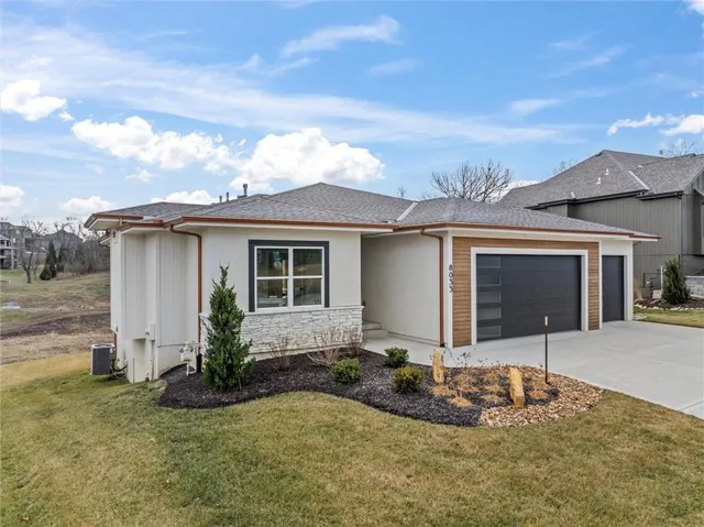 $749,950 | 8033 Payne Street, Shawnee, KS 66218