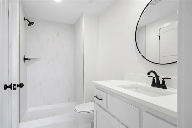 $749,950 | 8033 Payne Street, Shawnee, KS 66218