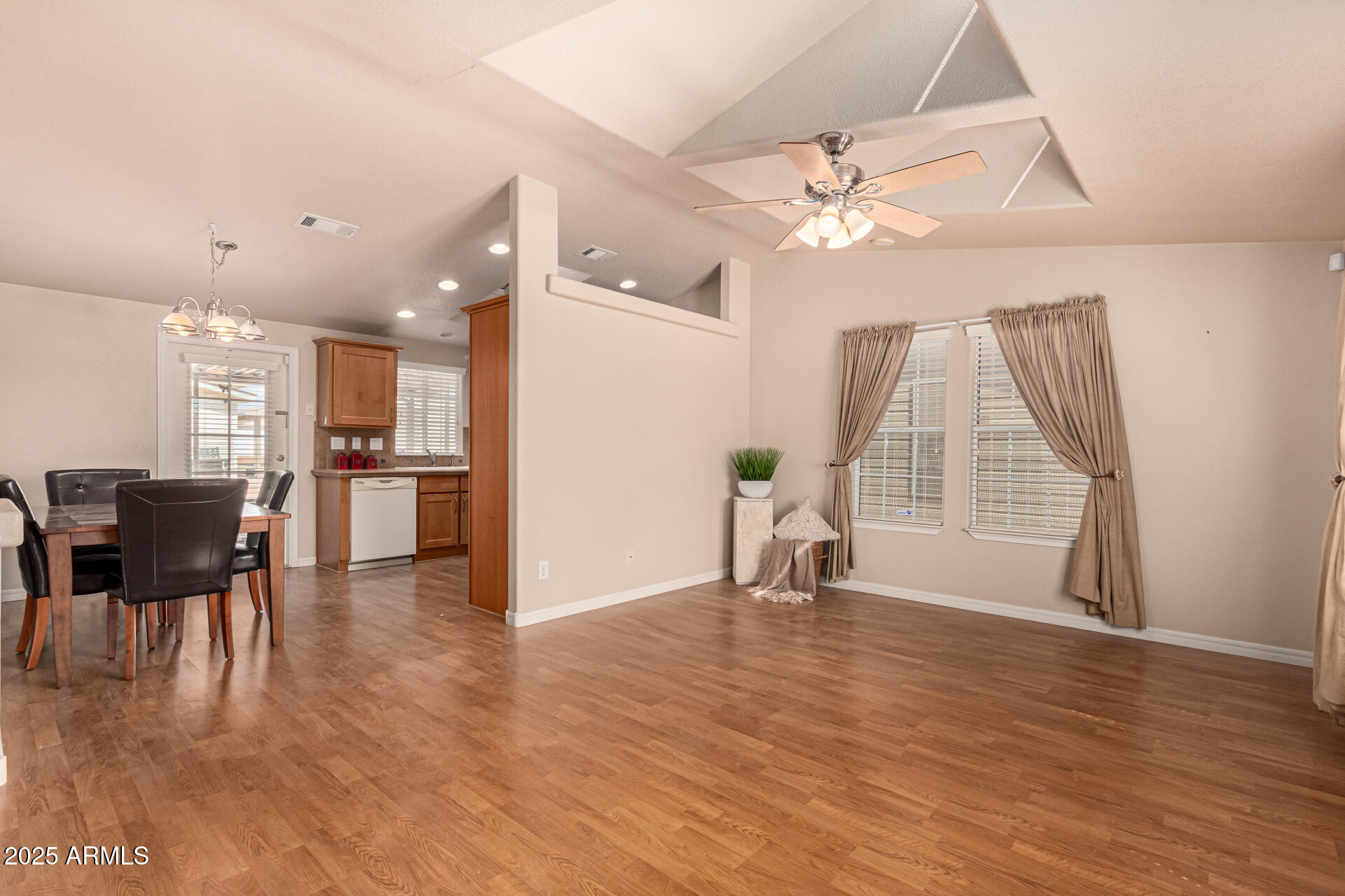 3301 South Goldfield Road, Unit 2019 Apache Junction, AZ 85119 - Photo 10 of 44 11-Goldfield