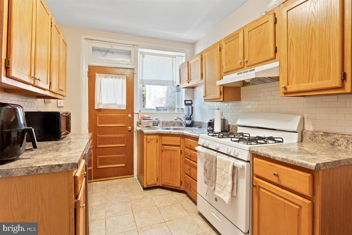 5203 Church Road Philadelphia, PA 19131 - Photo 8 of 24 Gallery Image 8