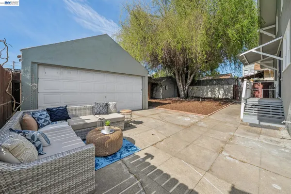 $798,000 | 2063 Rosedale Avenue, Oakland, CA 94601