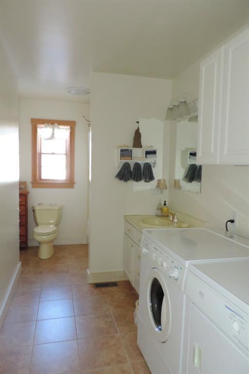 31 Bangs Shore Road Orrs Island, ME 04066 - Photo 23 of 35 Full Bath and Laundry off kitchen