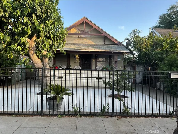 $750,000 | 586 West Center Street, Pomona, CA 91768