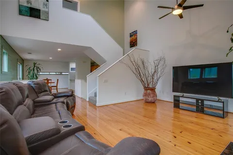 $472,500 | 3801 San Jacinto Street, Unit E, Dallas, TX 75204