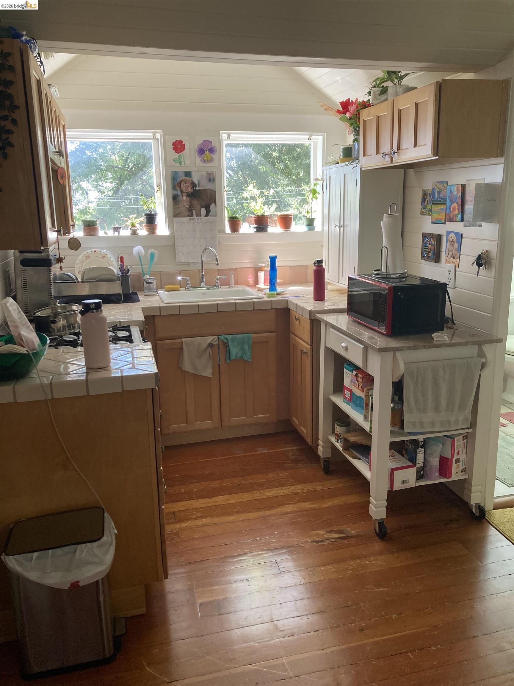 1631 La Vereda Road Berkeley, CA 94709 - Photo 33 of 42 Kitchen