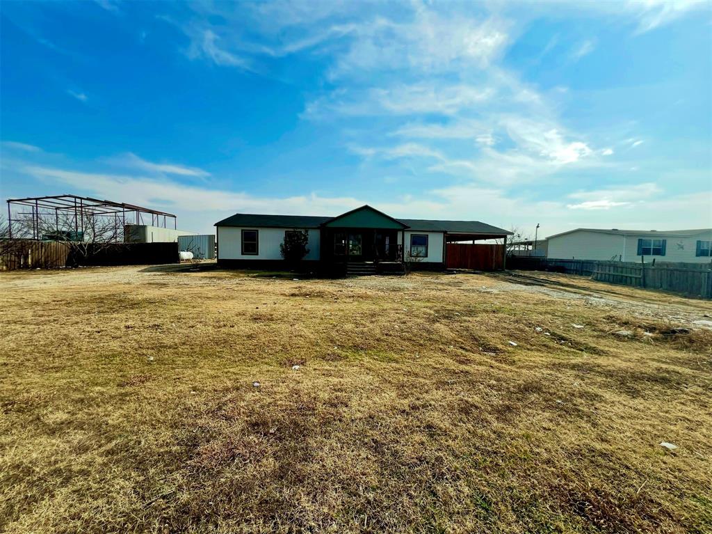 312 Choice Drive Palmer, TX 75152 - Photo 2 of 26