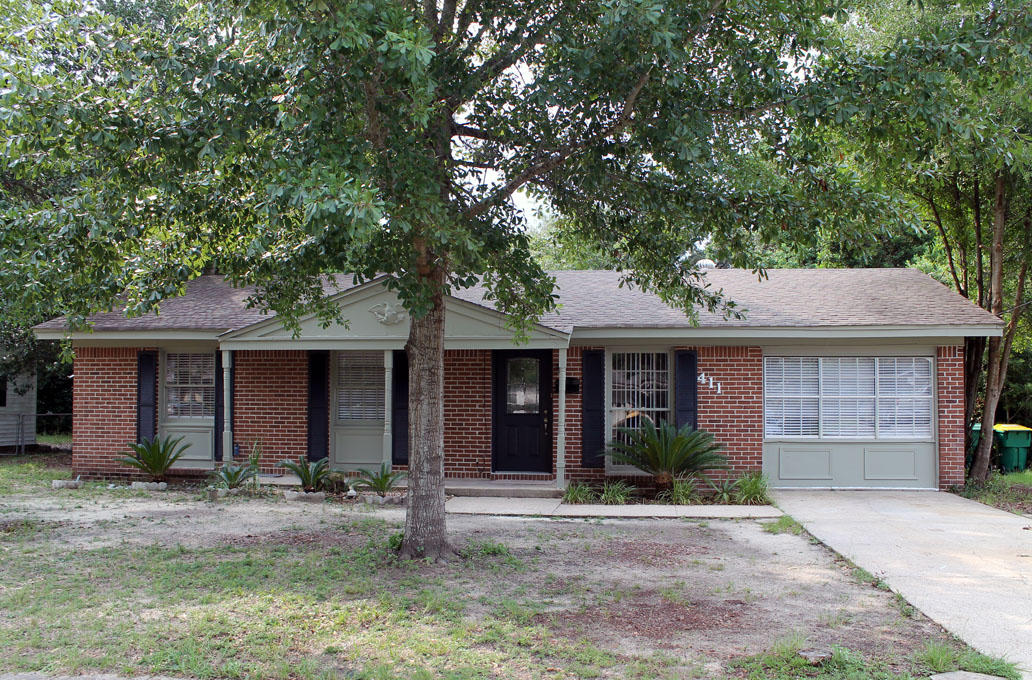 411 Paradise Road Niceville, FL 32578 - Photo 1 of 9 411 Paradise Rd