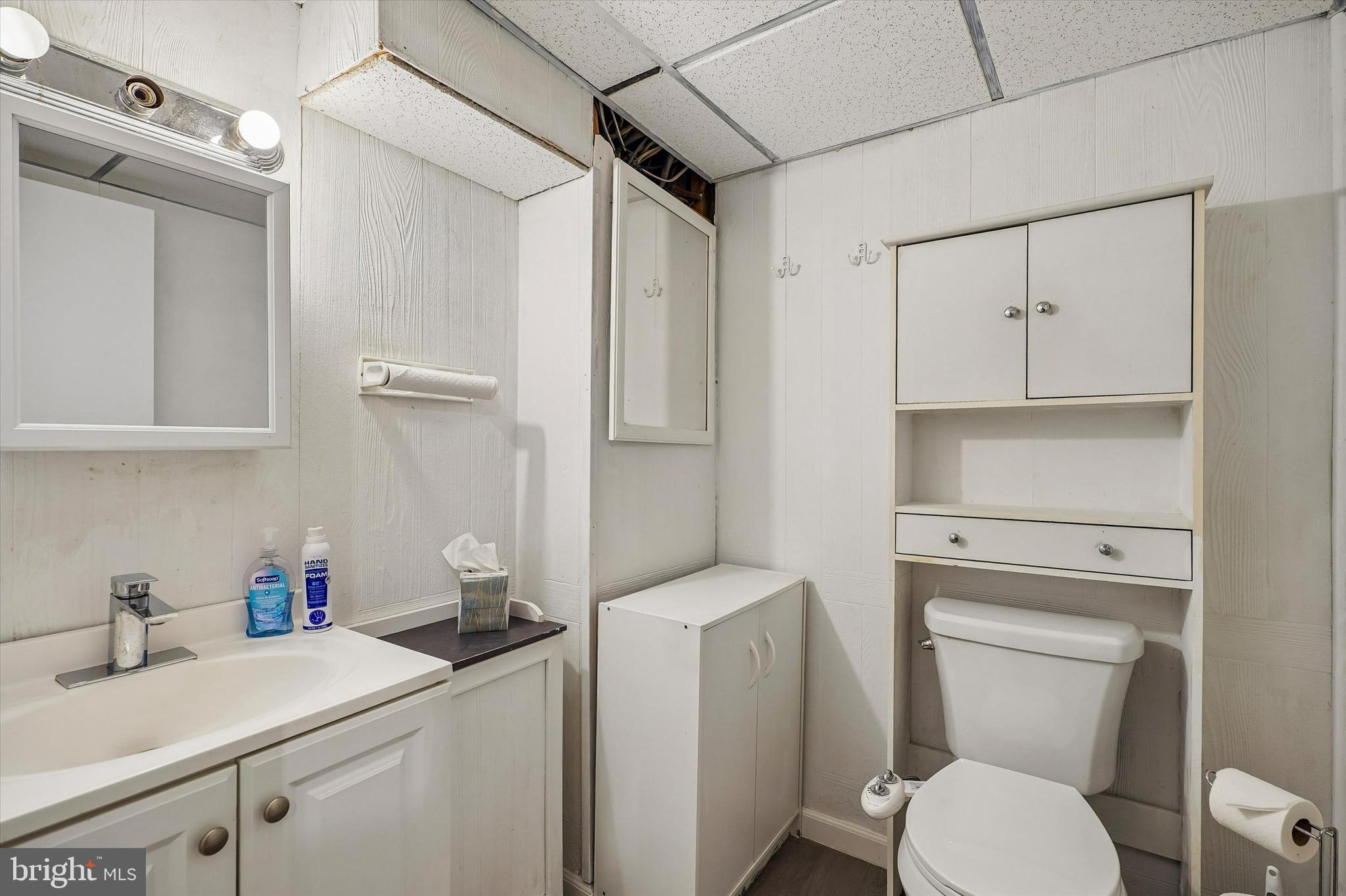 2600 Wendy Road Havertown, PA 19083 - Photo 29 of 39 Lower Level Powder Room.