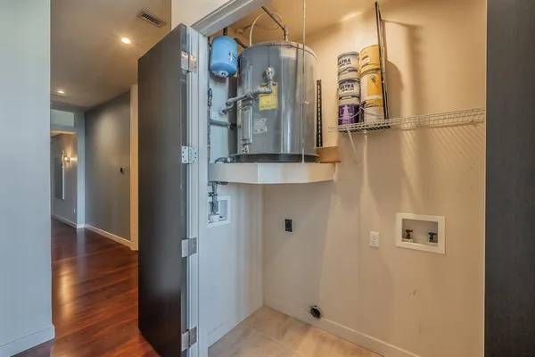 $3,300 | 2600 West 7th Street, Unit 2816, Fort Worth, TX 76107