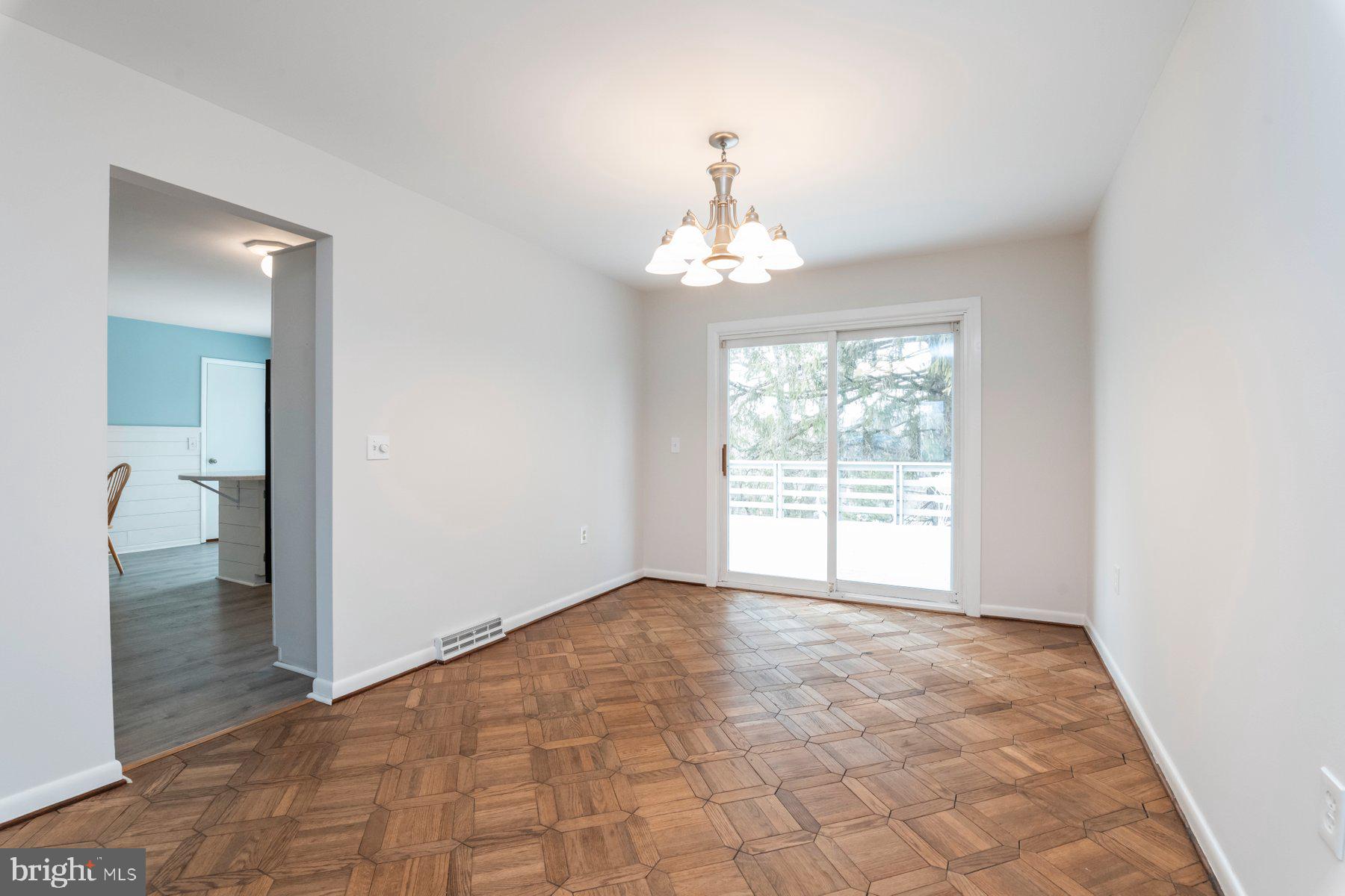 10559 Gateridge Road Cockeysville, MD 21030 - Photo 5 of 25 Gallery Image 5