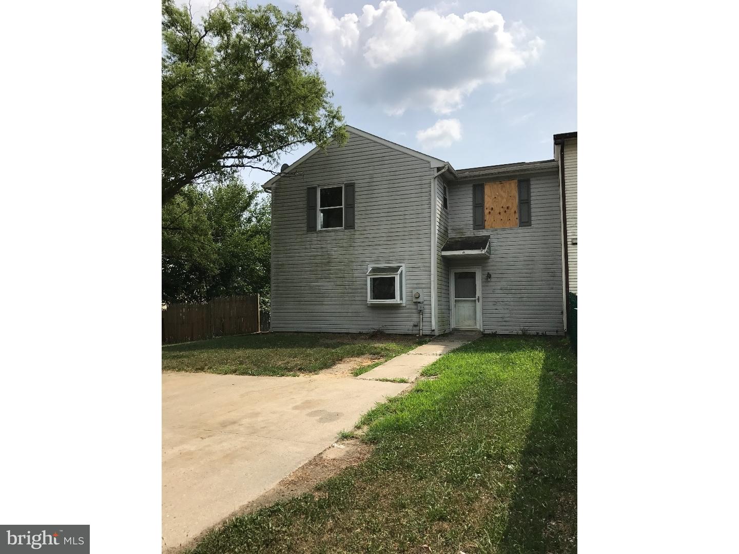 27 Yorkshire Road Sicklerville, NJ 08081 - Photo 1 of 10