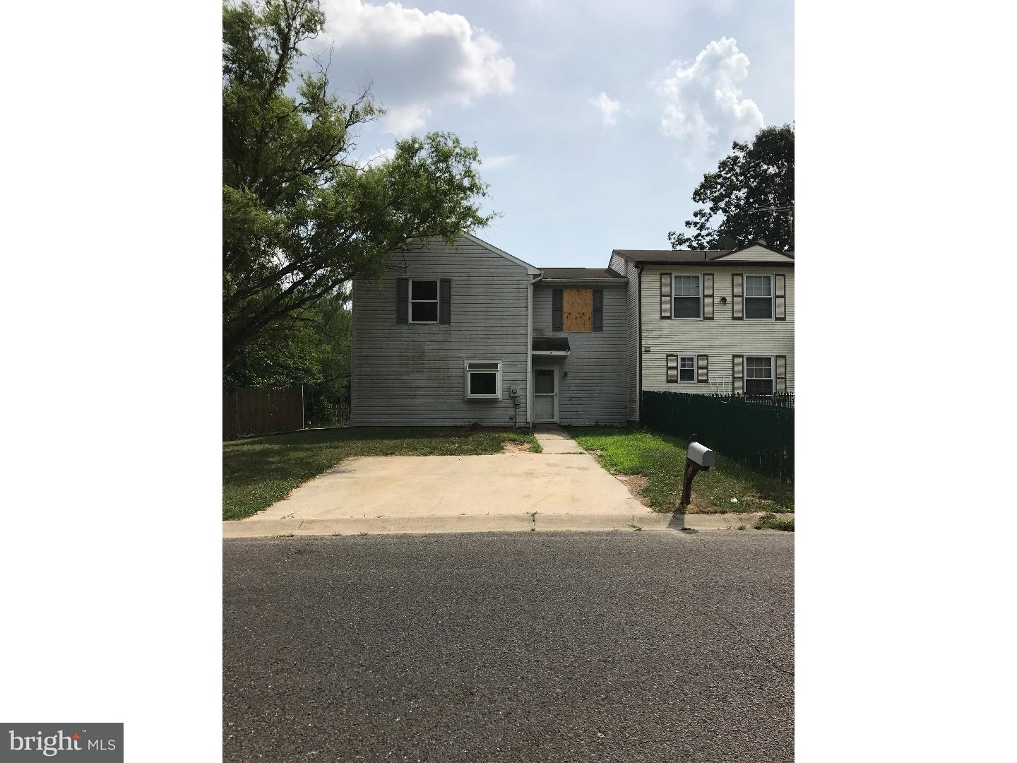 27 Yorkshire Road Sicklerville, NJ 08081 - Photo 2 of 10