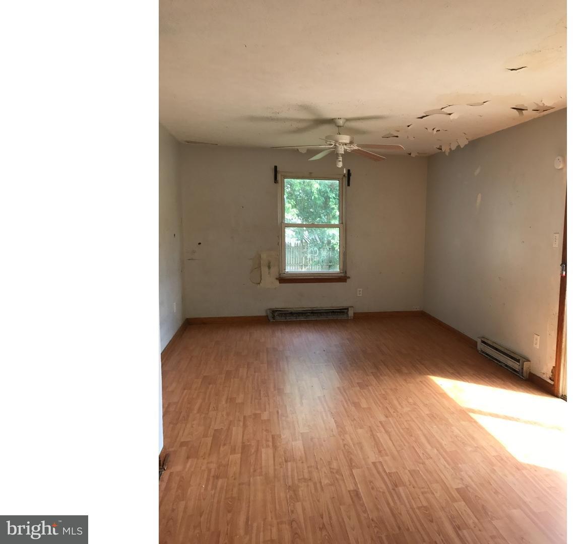 27 Yorkshire Road Sicklerville, NJ 08081 - Photo 5 of 10