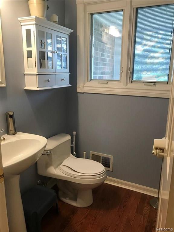 875 Hampton Circle Rochester Hills, MI 48307 - Photo 27 of 47