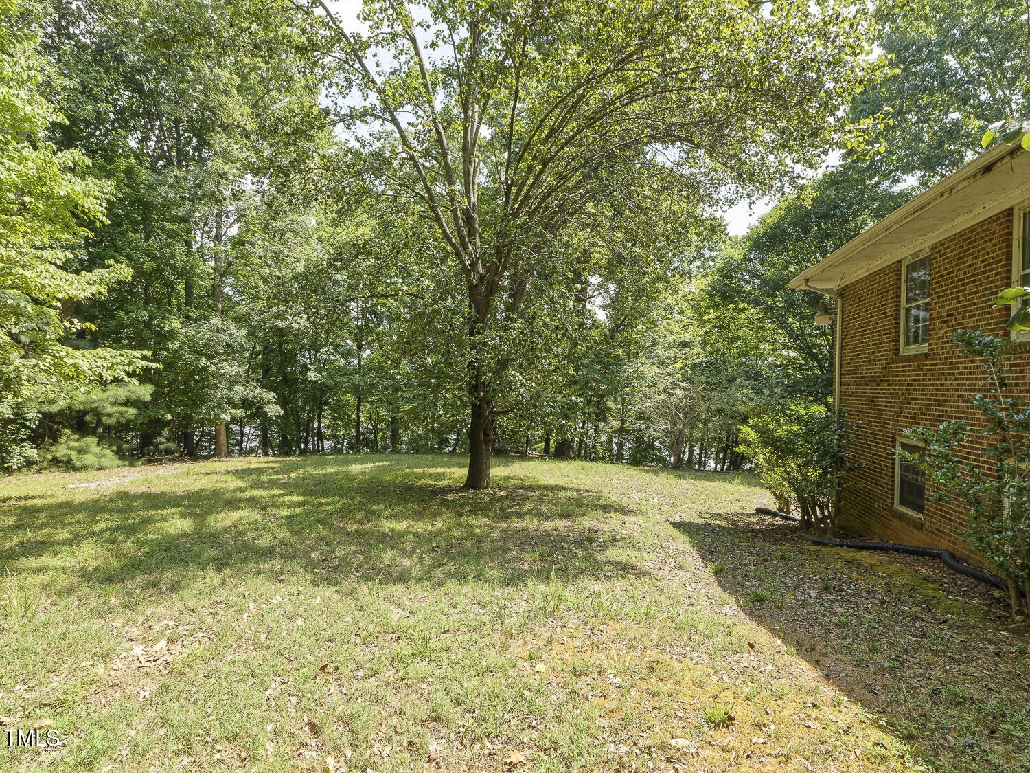 7100 Delta Bluff Lane Raleigh, NC 27606 - Photo 9 of 35 006