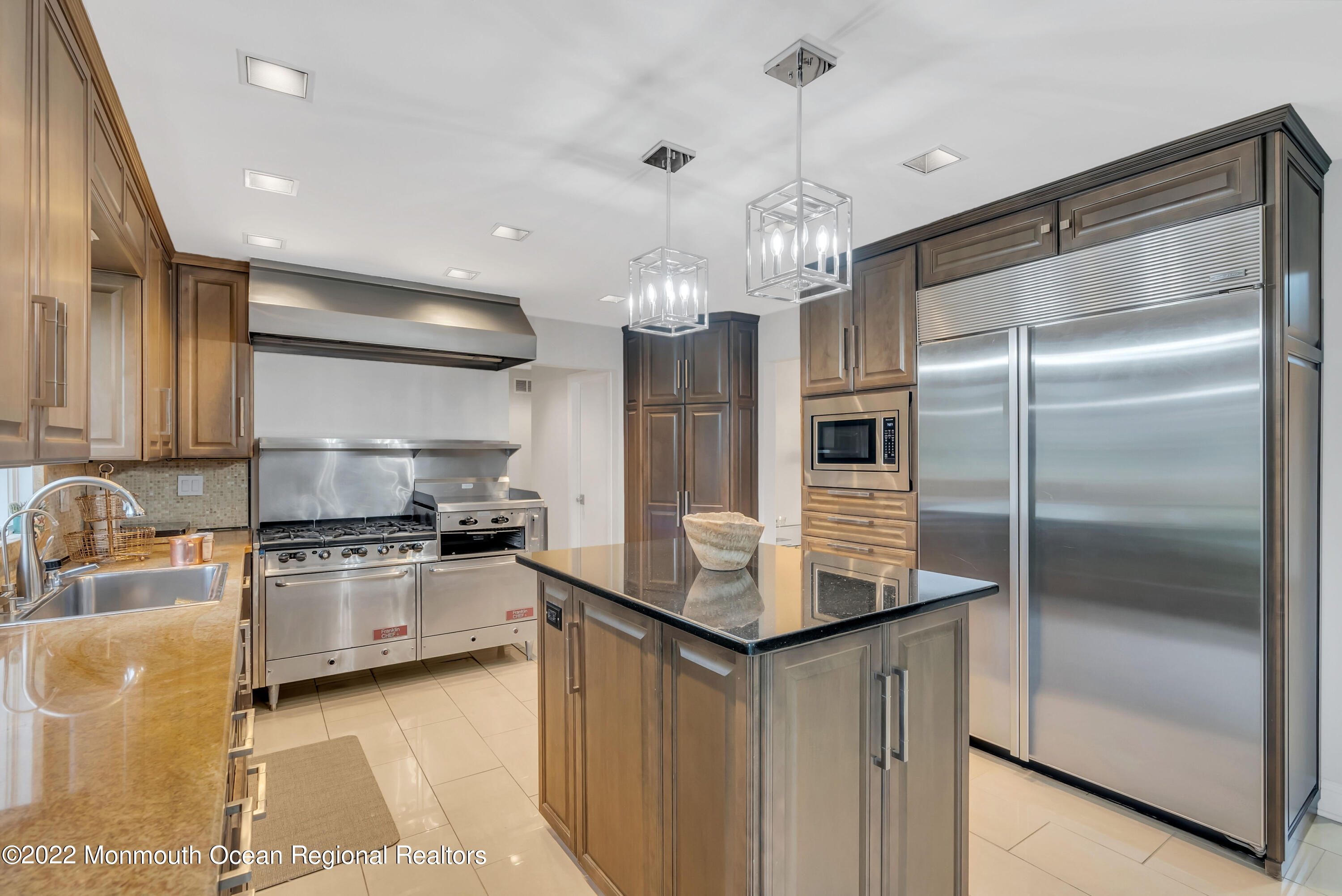 24 Valley Forge Road Eatontown, NJ 07724 - Photo 13 of 40 MJB09004