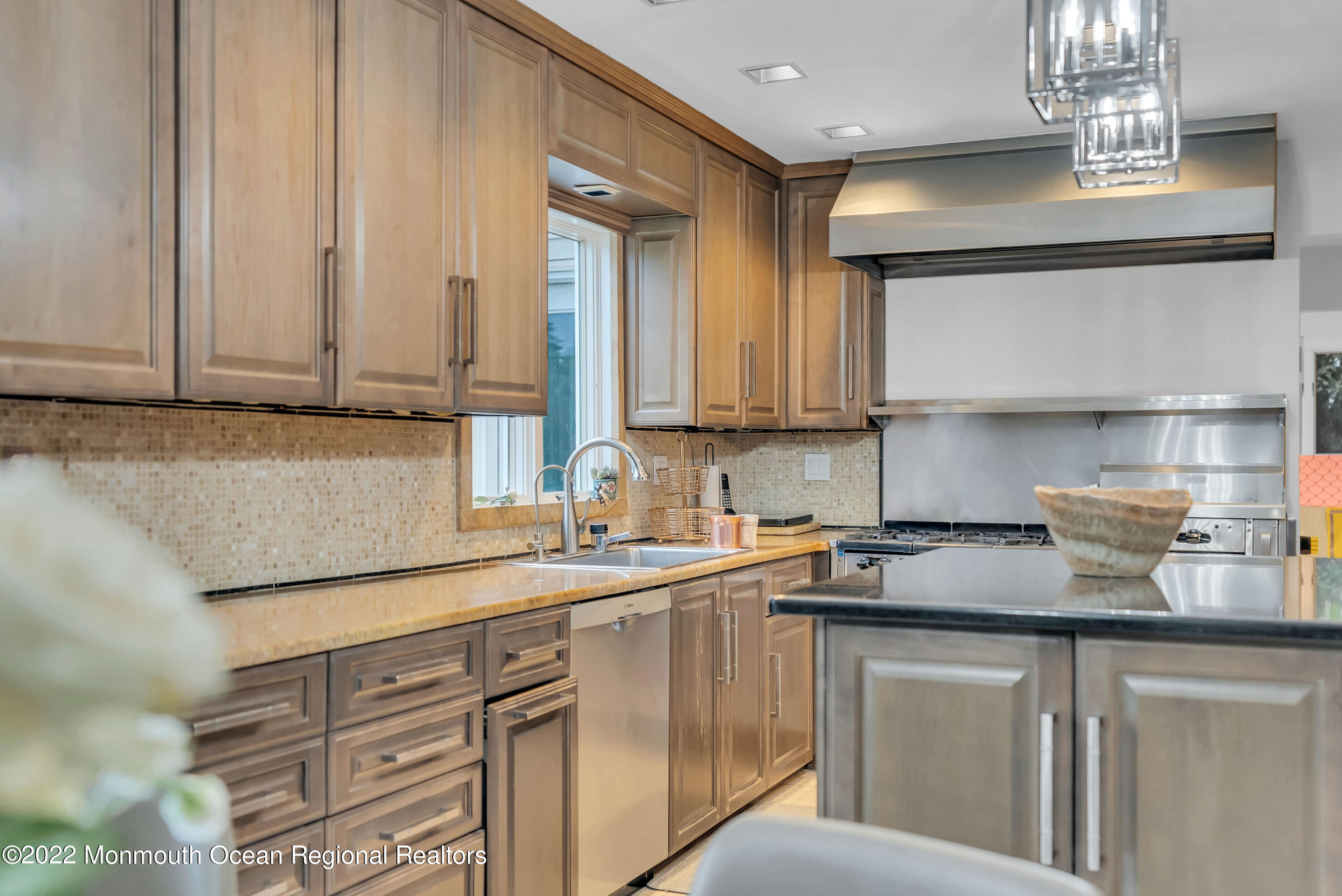 24 Valley Forge Road Eatontown, NJ 07724 - Photo 14 of 40 MJB09009