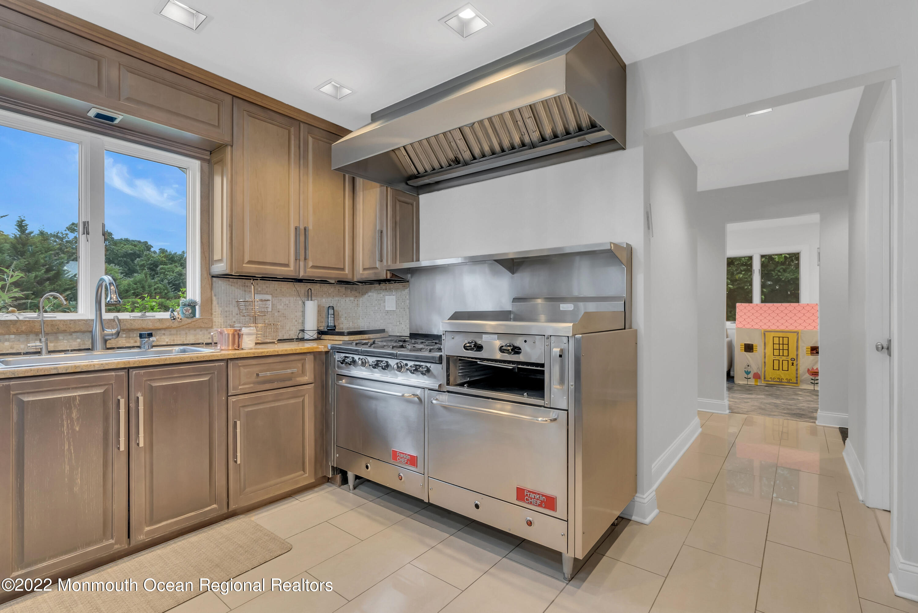 24 Valley Forge Road Eatontown, NJ 07724 - Photo 15 of 40 MJB09014