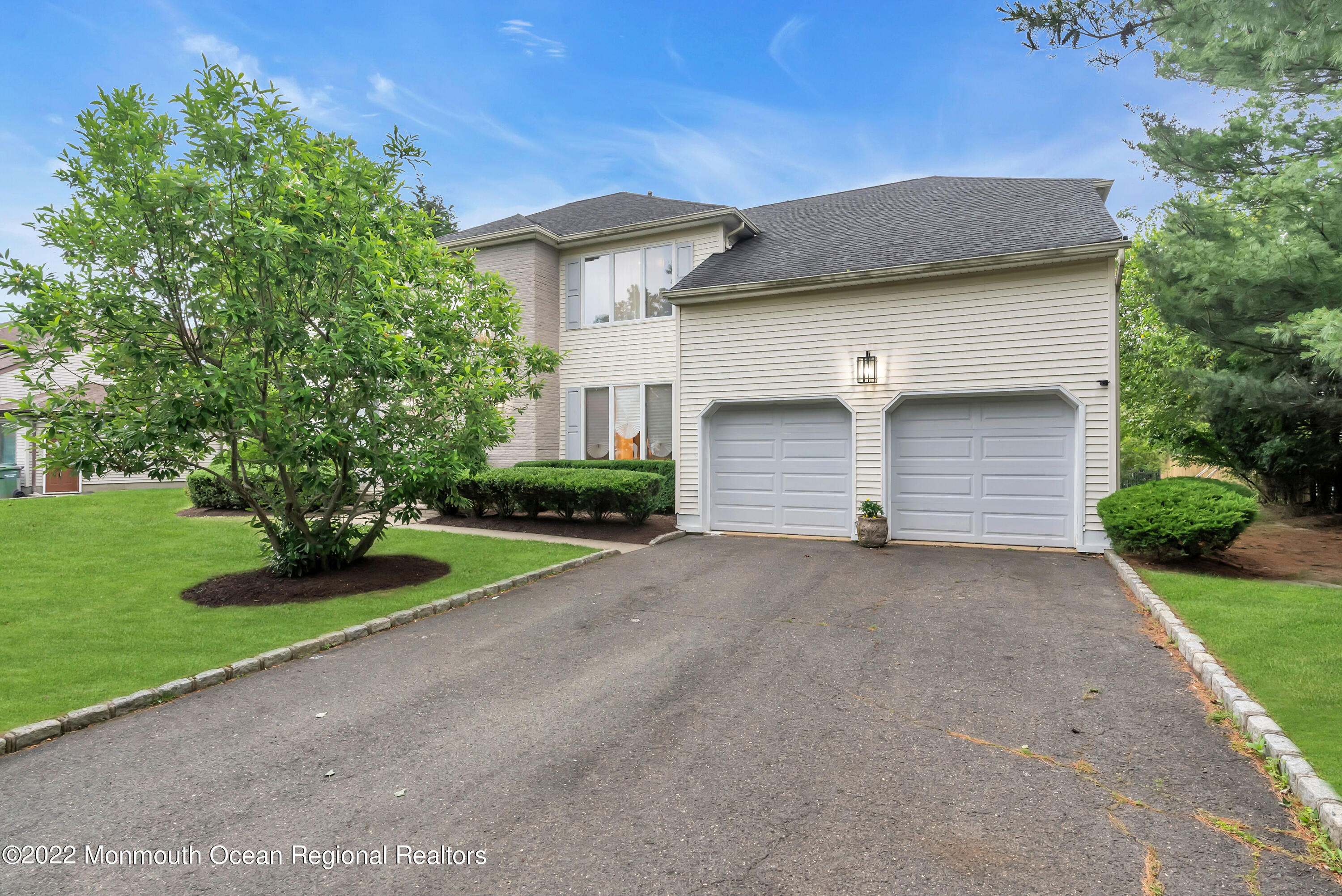 24 Valley Forge Road Eatontown, NJ 07724 - Photo 3 of 40 MJB08924-1