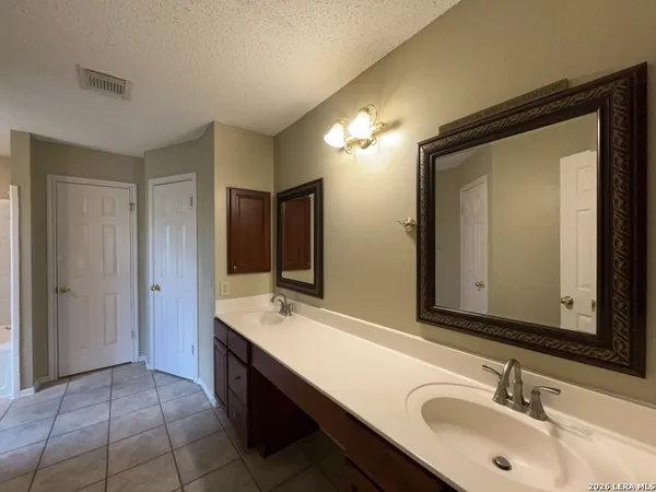 $2,350 | 18634 Redriver Trail, San Antonio, TX 78259