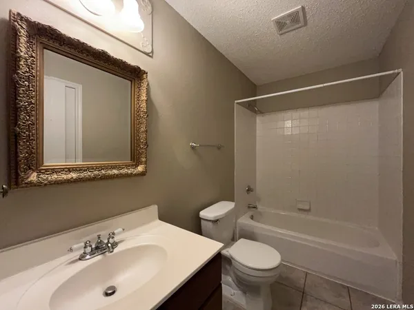$2,350 | 18634 Redriver Trail, San Antonio, TX 78259