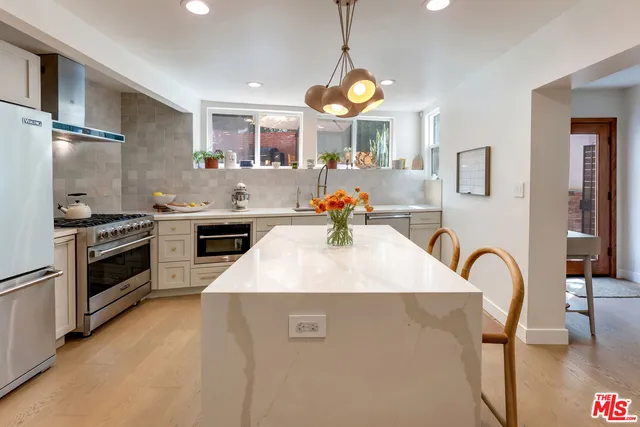 $1,899,000 | 1758 Prospect Drive, Los Angeles, CA 90046