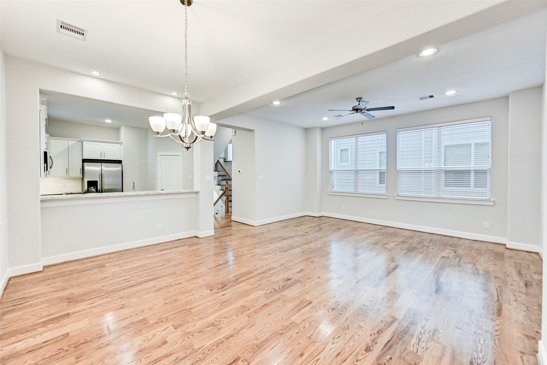 705-rd Link Road Houston, TX 77009 - Photo 16 of 27