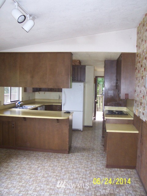 101 Lewis Road Port Angeles, WA 98362 - Photo 7 of 8 Gallery Image 7