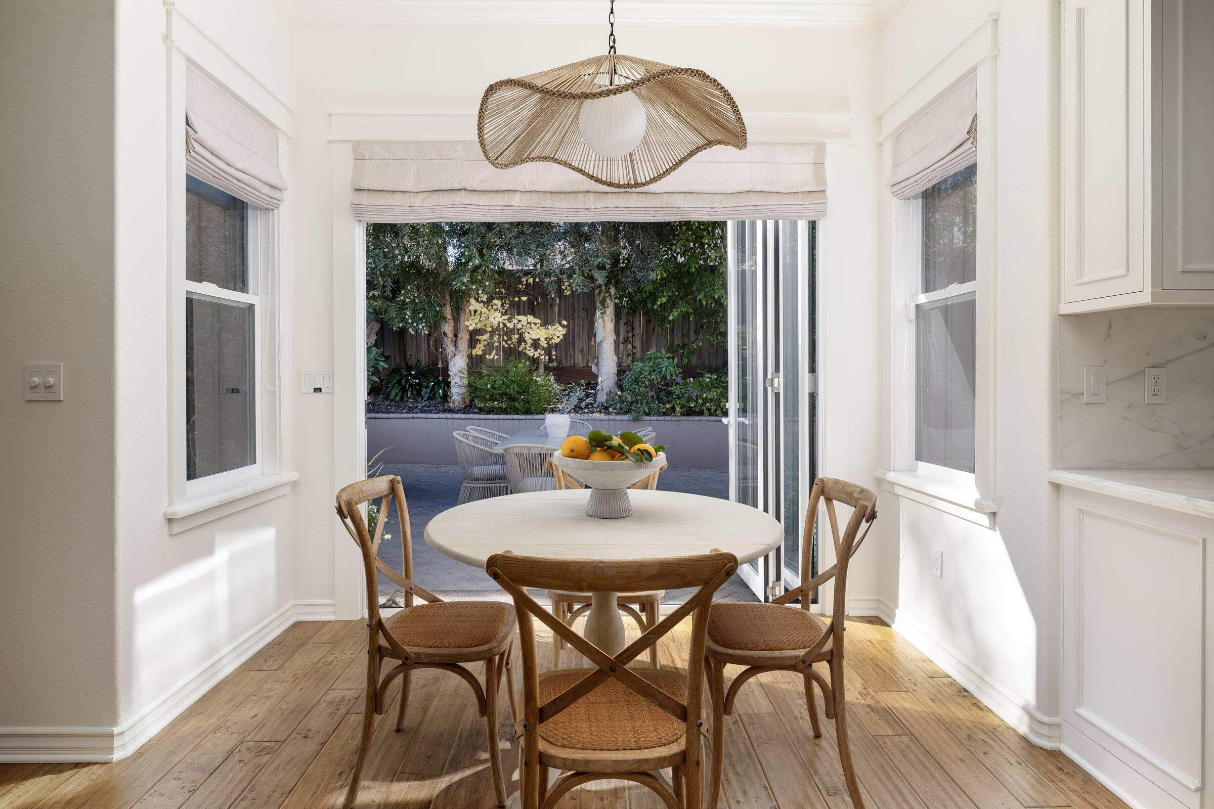 271 King Daniel Lane Goleta, CA 93117 - Photo 13 of 34 Breakfast Nook