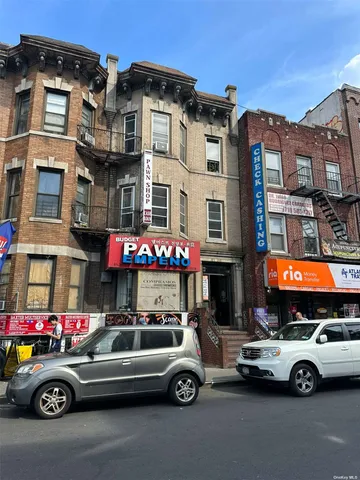 $2,550,000 | 81-38 Baxter Avenue | Upper East Side