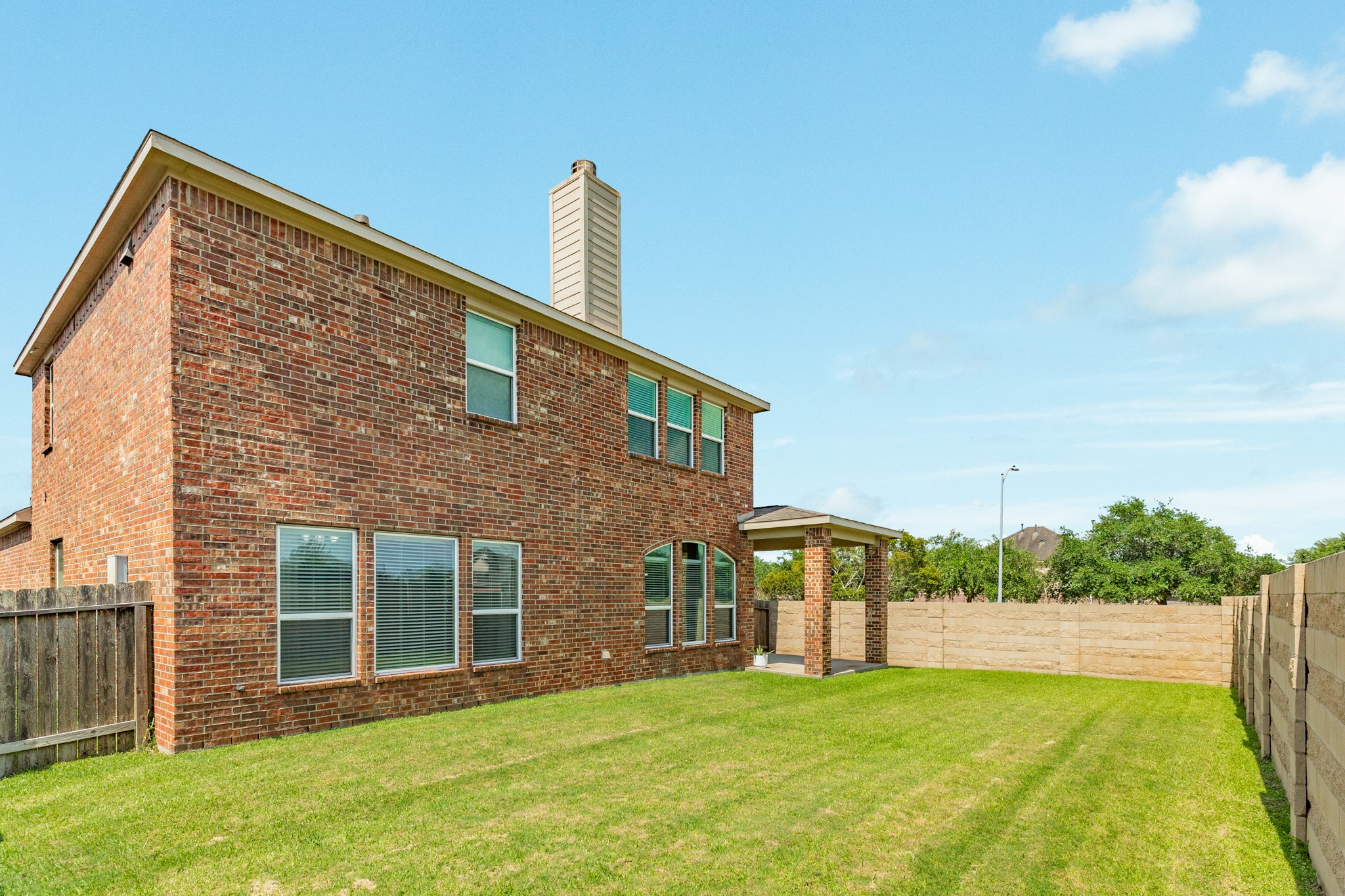 2730 Diamond Vista Lane Rosharon, TX 77583 - Photo 12 of 44