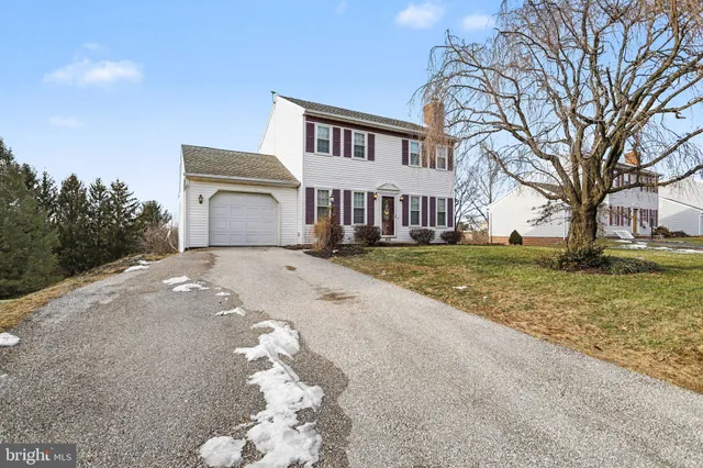 $299,900 | 888 Lismore Boulevard, York, PA 17402