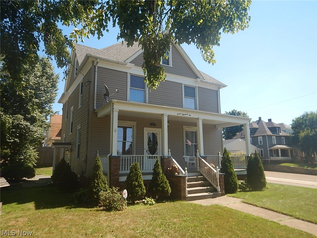 702 Fulton Road Northwest Canton, OH 44703 - Photo 8 of 34