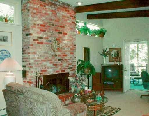 358 Midway Road Mt. Lebanon, PA 15216 - Photo 3 of 8 Gallery Image 3