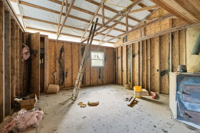 $89,900 | 6066 South Roselawn Drive, Hardinsburg, IN 47125