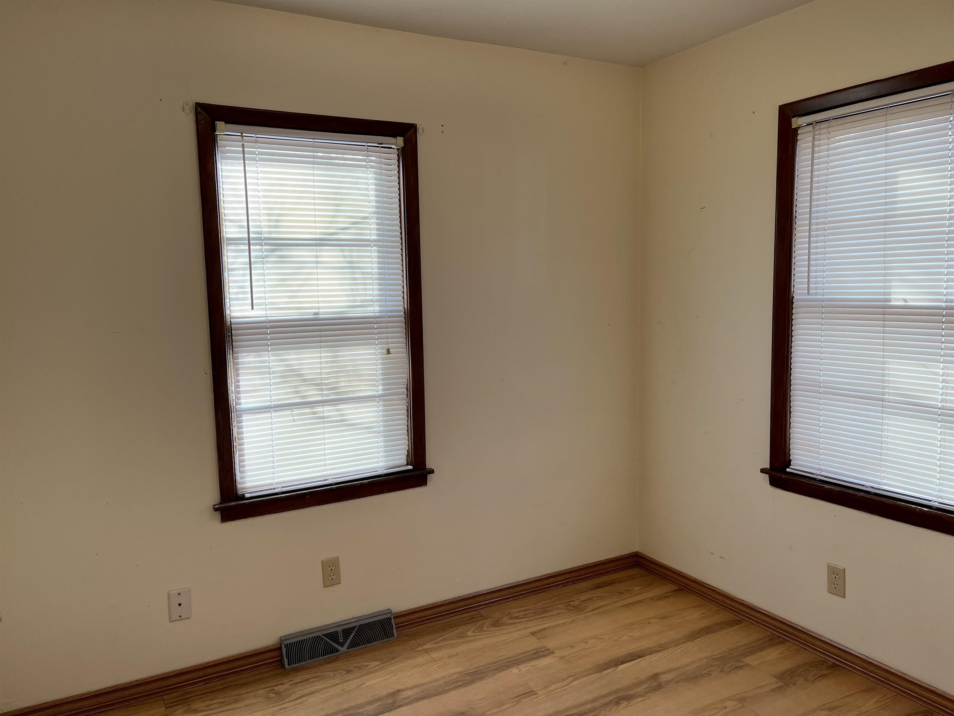 731 North Nevada Street Wichita, KS 67212 - Photo 7 of 15