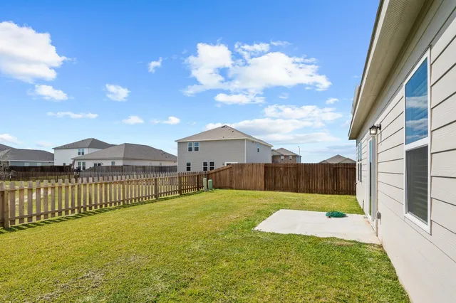 $2,400 | 6310 Highland Bnd Drive, Richmond, TX 77469