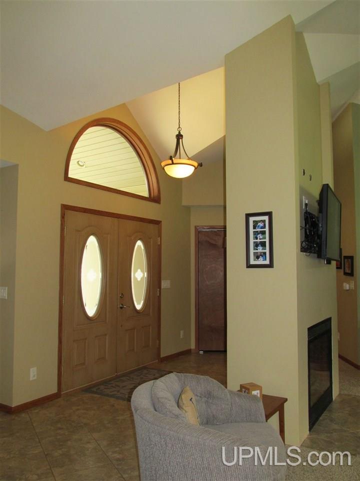 6388 L L.5 Road Gladstone, MI 49837 - Photo 2 of 49