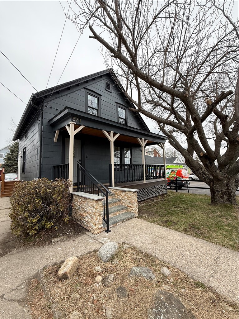 571 Winter Street Woonsocket, RI 02895 - Photo 3 of 27