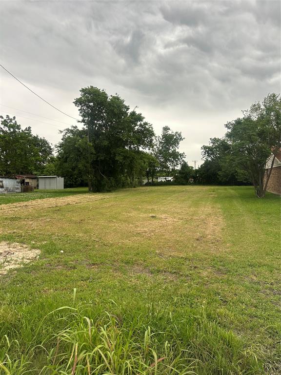 316 East Davis Street Howe, TX 75459 - Photo 1 of 4