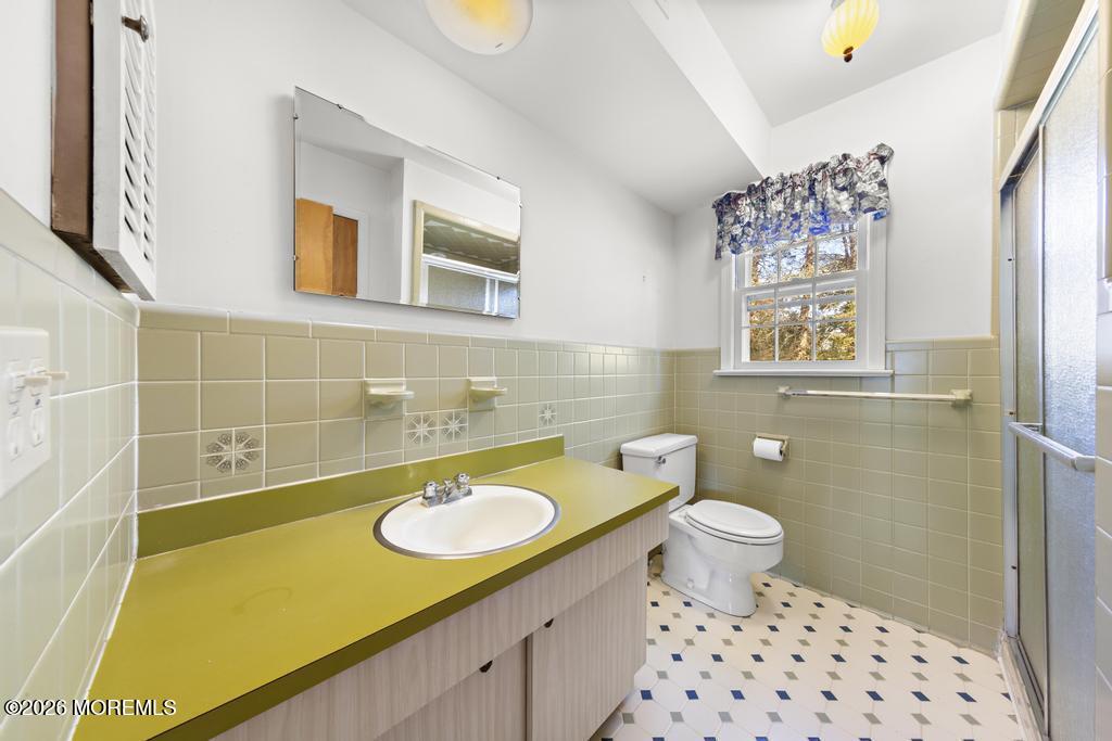 68 Rustic Terrace Little Silver, NJ 07739 - Photo 18 of 28 Primary Bathroom