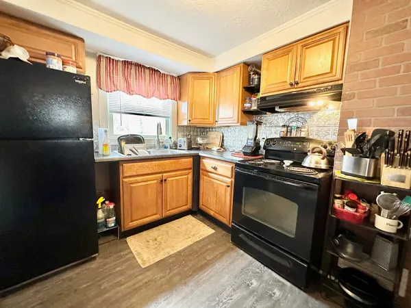 $325,000 | 62 Harold Street, Manchester, NH 03104