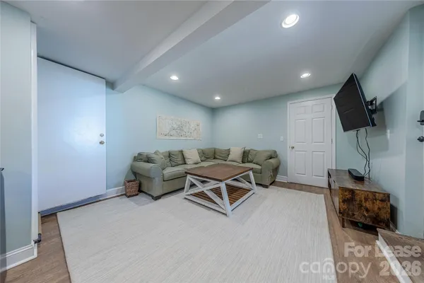 $5,150 | 2101 Dartmouth Place, Charlotte, NC 28207