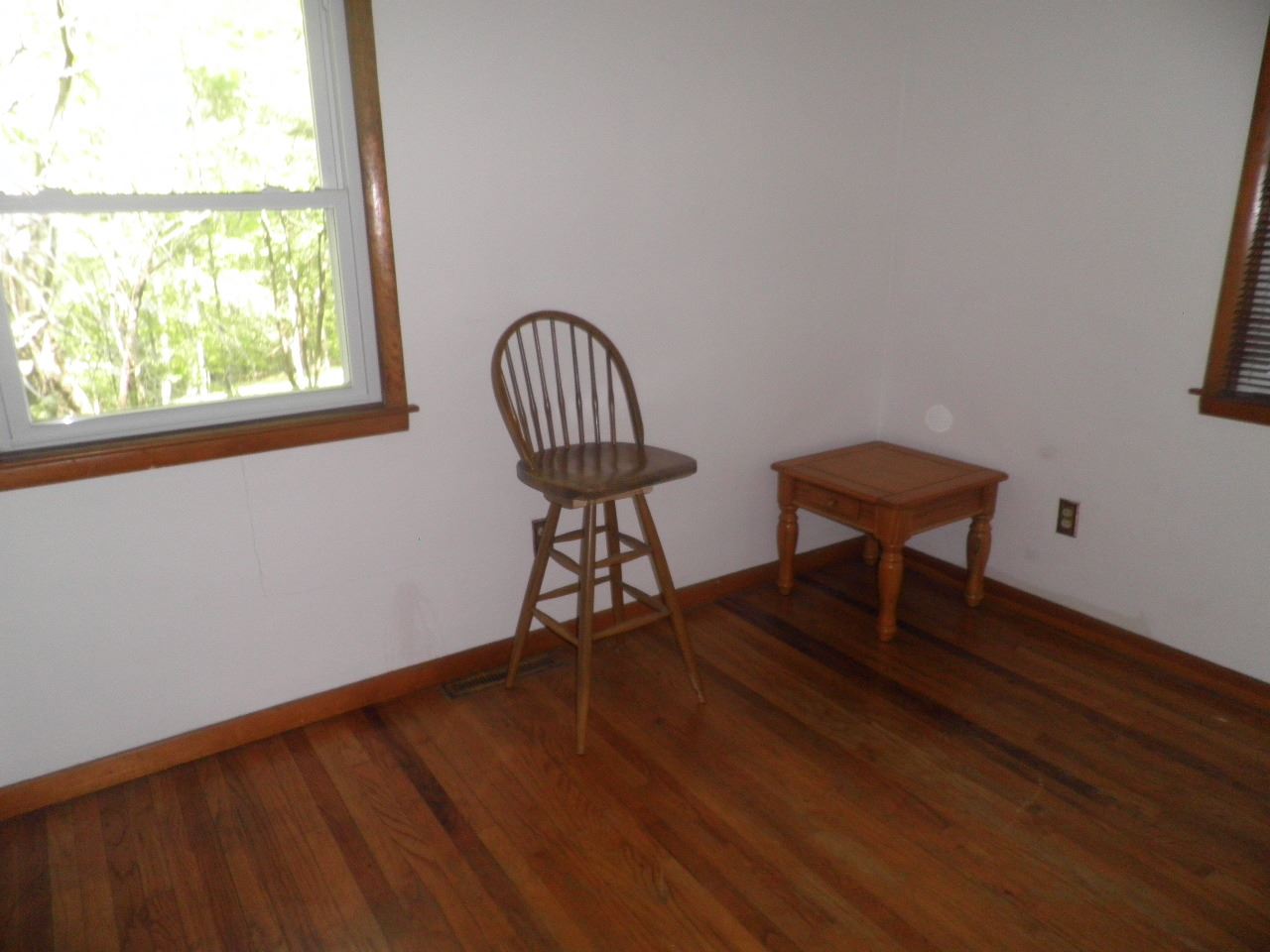 3965 North Hinkle Road Bloomington, IN 47408 - Photo 8 of 14