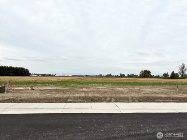 $190,000 | 409 West 4th Street, Everson, WA 98247