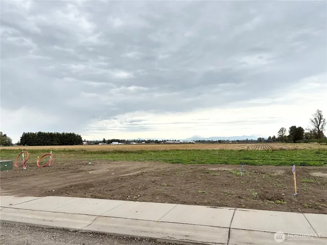 $190,000 | 409 West 4th Street, Everson, WA 98247