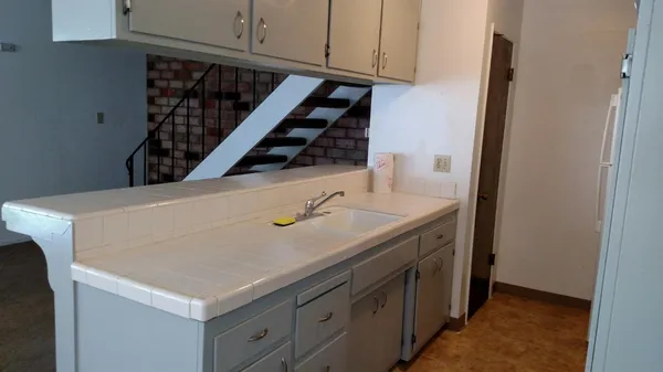 $179,000 | 5636 Madison Avenue, Unit 2, Sacramento, CA 95841