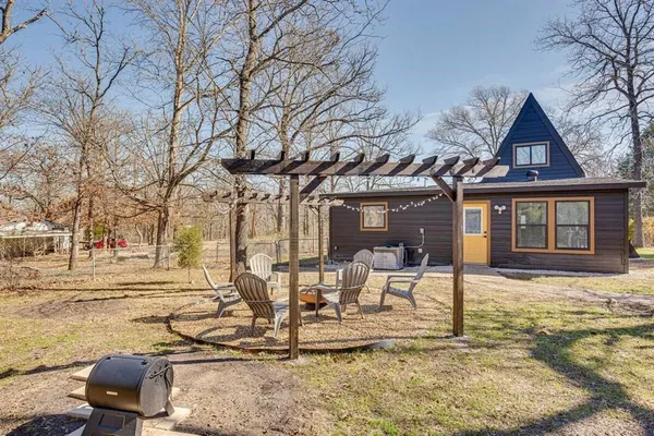 $1,900 | 5248 Sam Houston Drive, Log Cabin, TX 75148