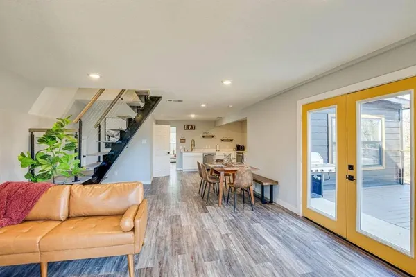 $1,900 | 5248 Sam Houston Drive, Log Cabin, TX 75148