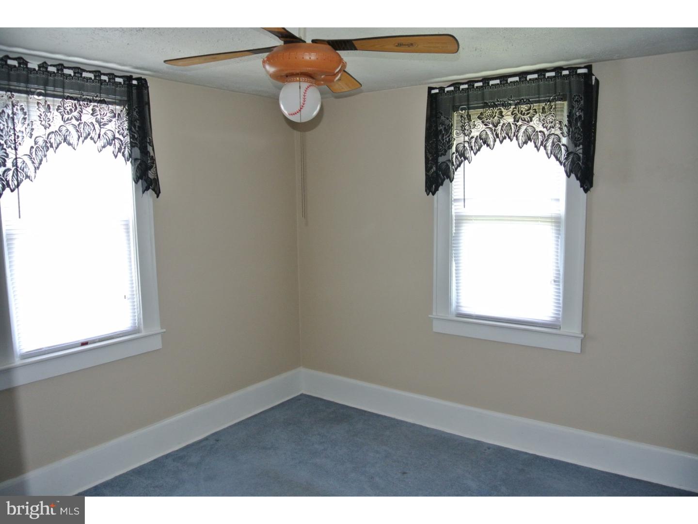 214 Grant Street Riverside, NJ 08075 - Photo 14 of 24 an empty room with a window
